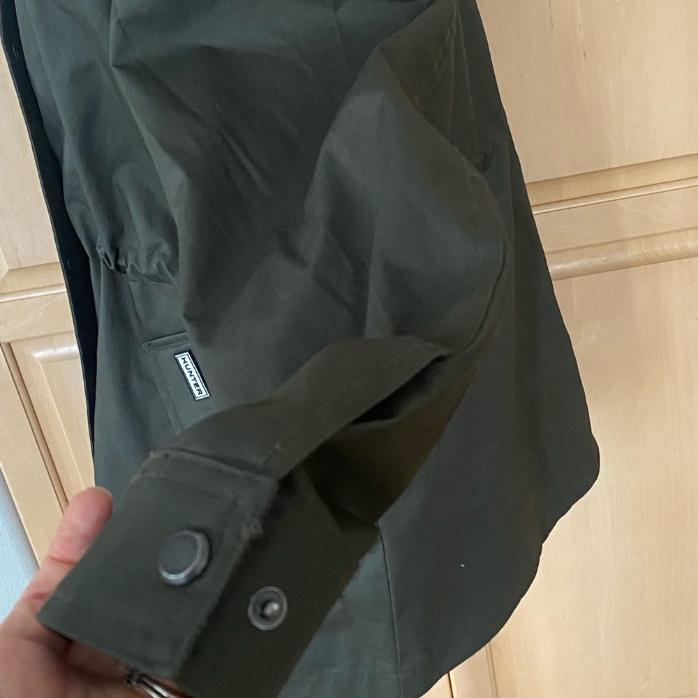 Hunter olive green lined rain coat - Picture 9 of 15